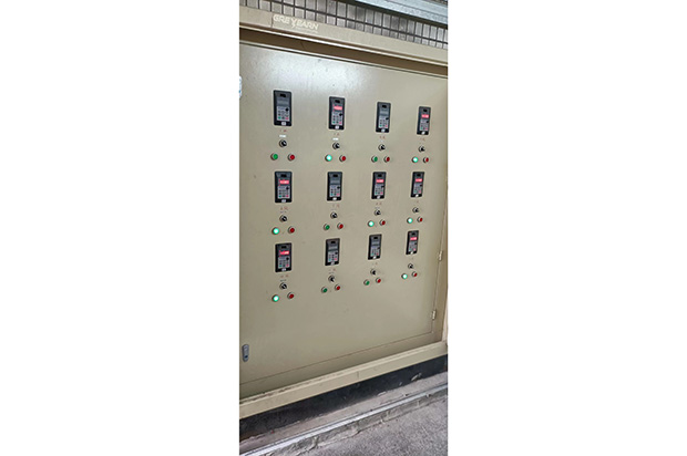 自動清洗機(jī)