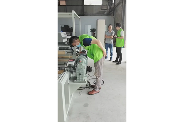 皮料張力控制現(xiàn)場(chǎng)